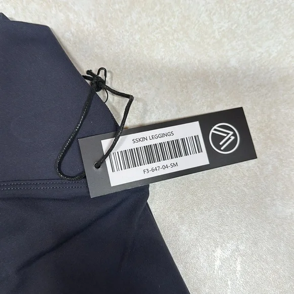 Savvi SSKin Leggings - Small - Picture 2 of 3